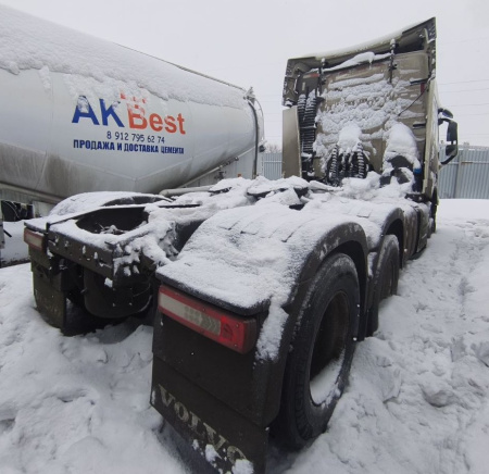 VOLVO FM 6x2 Седельный тягач — Б/У, 2024 г.