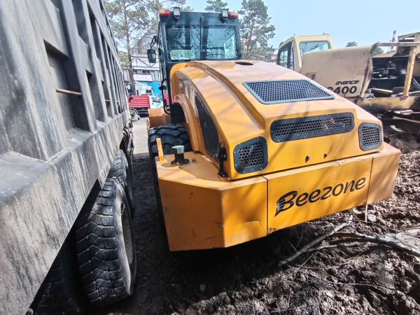 BEEZONE GYS202J Каток — Б/У, 2021 г.
