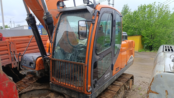 DOOSAN DX225 LCA Экскаватор — Б/У, 2022 г.