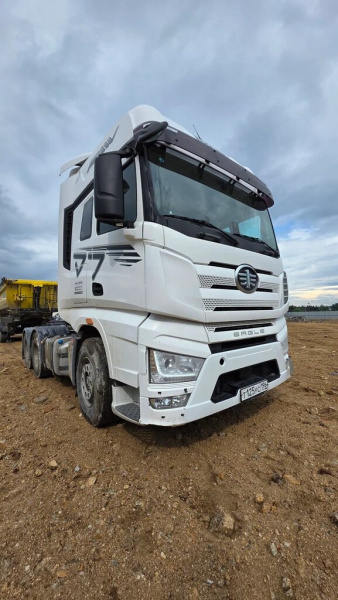 FAW J7 6x4 Седельный тягач CA4250P77K25T1E5 — Б/У, 2023 г.