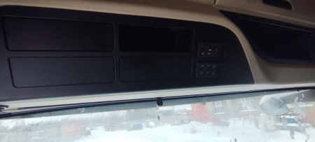 Shacman (Shaanxi) SX 4x2 Седельный тягач SX4188YY381 — Б/У, 2024 г.