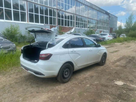 LADA VESTA Седан Life 24 1.8 122hp AT — Б/У, 2024 г.