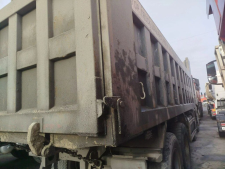 FAW J6 8x4 Самосвал СА3310Р66K24T4E5 — Б/У, 2023 г.
