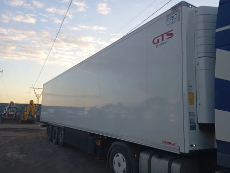 Schmitz Cargobull SKO24 Полуприцеп изотермический/рефрижератор SCB S3B — Б/У, 2021 г.