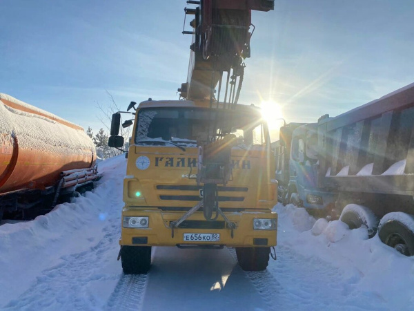 Галичский автокрановый завод (ГАКЗ) КС-55713 на шасси КамАЗ 43118 6x6 Автокран КС-55713-5 — Б/У, 2016 г.