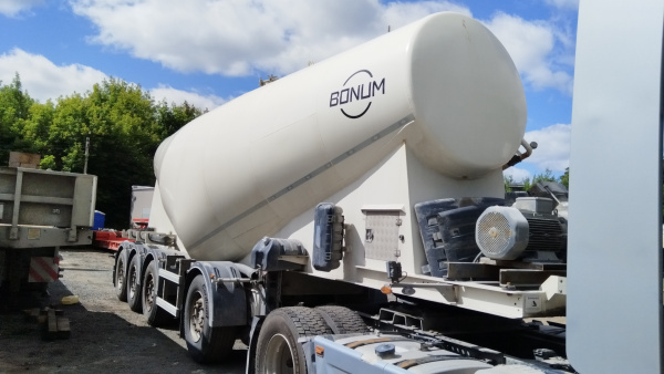 BONUM 914231 Полуприцеп цистерна для сыпучих грузов — Б/У, 2024 г.