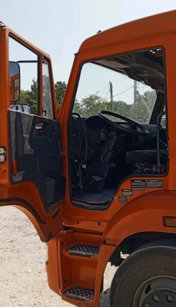 ЭНЕРГОТЕХПРОМ-ИНВЕСТ 6535 на шасси КамАЗ 65115 6x4 Зерновоз 653510 — Б/У, 2022 г.