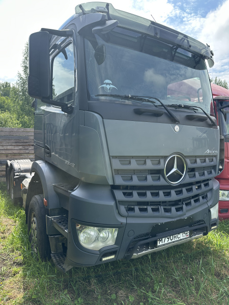 Mercedes-Benz AROCS 6x4 Седельный тягач 3348S AT — Б/У, 2019 г.