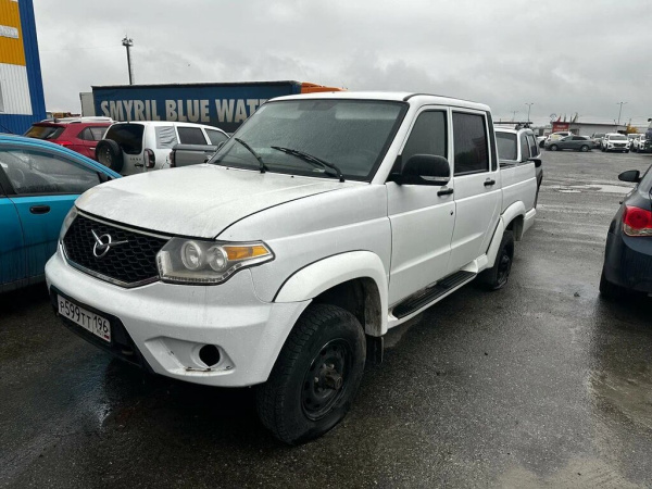 UAZ PATRIOT PICKUP Base 2.7 5MT — Б/У, 2023 г.