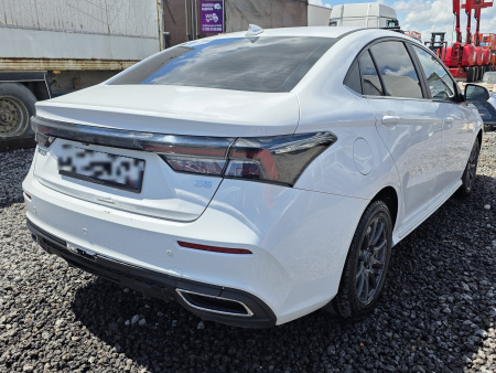 OMODA Classic 1.5 CVT (I Поколение) — Б/У, 2024 г.
