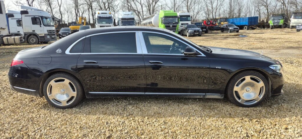 Mercedes-Benz Maybach — Б/У, 2022 г.
