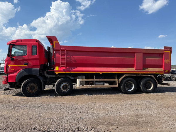 JAC N410 8x4 Самосвал — Б/У, 2023 г.
