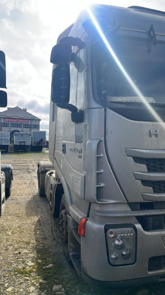 Hongyan CQ4186HV52 — Б/У, 2023 г. (Ставрополь, 385575 км)
