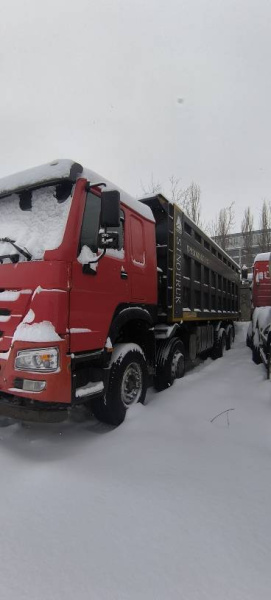 Howo ZZ 8x4 Самосвал ZZ3407S3867E — Б/У, 2022 г.