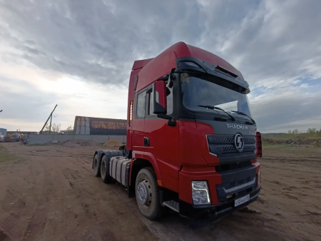 Shacman (Shaanxi) SX 6x4 Седельный тягач SX42584W324C — Б/У, 2022 г.