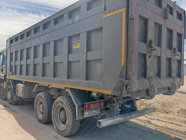Howo ZZ 8x4 Самосвал ZZ3317V386GE1 — Б/У, 2022 г.