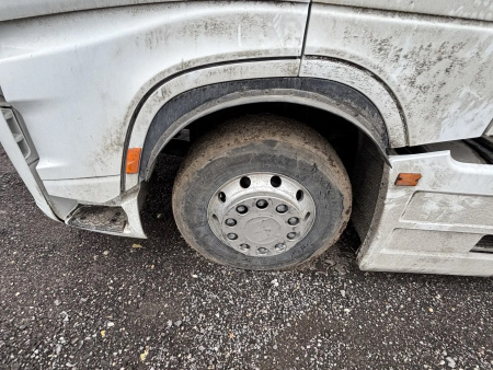 Shacman (Shaanxi) SX 4x2 Седельный тягач SX4188YY381 — Б/У, 2024 г.