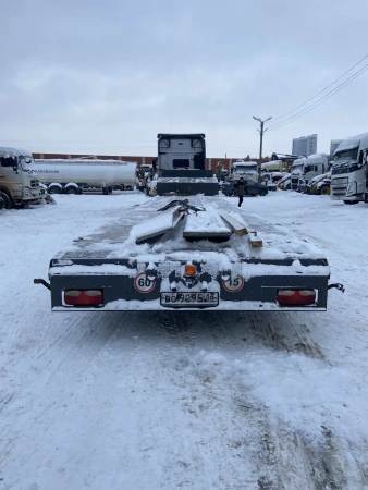 Ютерборг 9852 Полуприцеп тяжеловоз 5 осей 985254 — Б/У, 2023 г.
