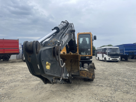 HYUNDAI R210W-9S — Б/У, 2024 г.