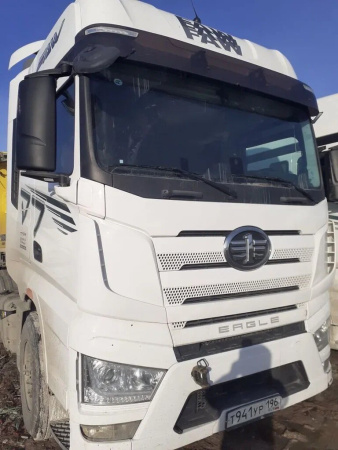 FAW J7 6x4 Седельный тягач CA4250P77K25T1E5 — Б/У, 2023 г.