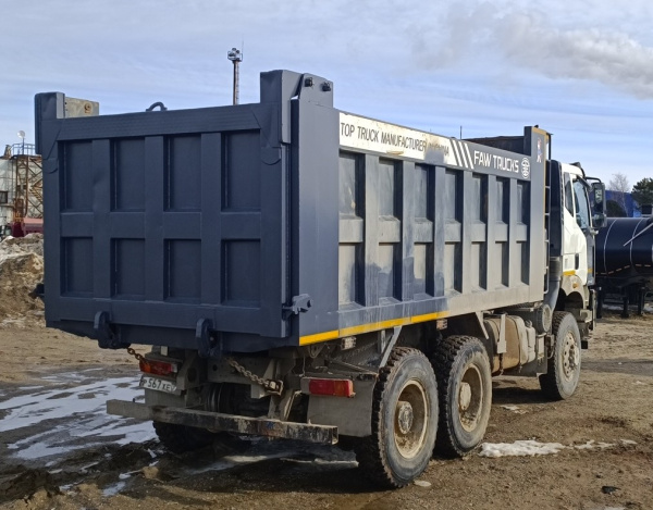 FAW CA3250P66K24L1TE5 — Б/У, 2023 г.