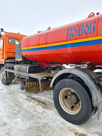 АО Мценский завод "Коммаш" КО-829Д1 на шасси КамАЗ 53605 4x2 КДМ КО-806 — Б/У, 2021 г.
