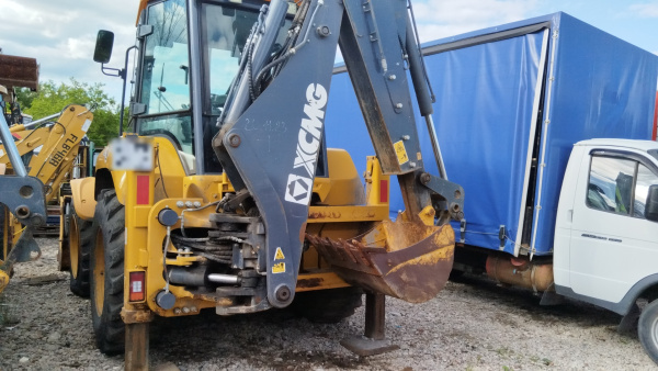 XCMG XC8-S3570 — Б/У, 2023 г.
