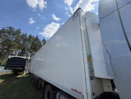 Schmitz Cargobull SKO24 Полуприцеп изотермический/рефрижератор SCB S3B — Б/У, 2024 г.