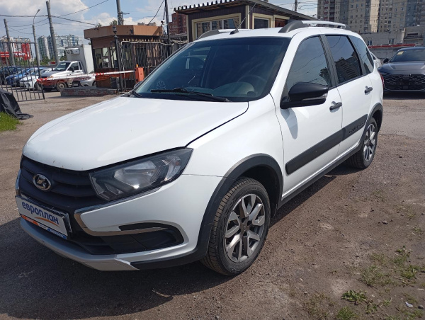 Lada Granta Cross — Б/У, 2023 г. (Санкт-Петербург, 63000 км)