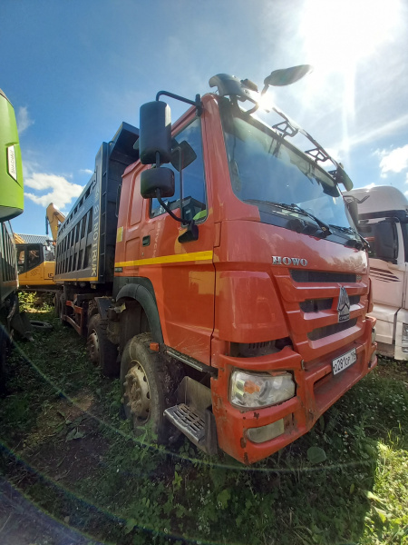 Howo ZZ 8x4 Самосвал ZZ3407S3867E — Б/У, 2023 г.