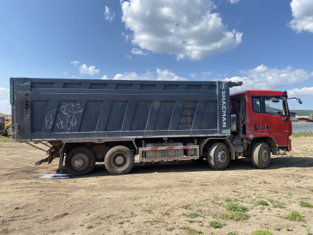 Shacman (Shaanxi) SX 8x4 Самосвал SX33186W366C — Б/У, 2023 г.