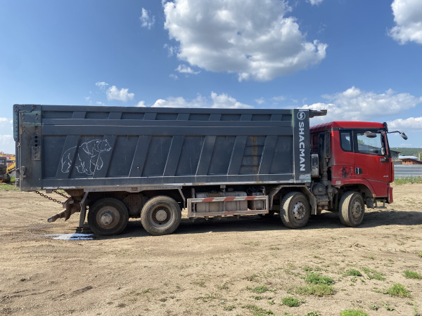 Shacman (Shaanxi) SX 8x4 Самосвал SX33186W366C — Б/У, 2023 г.