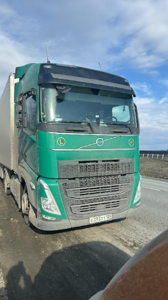 Volvo FH 460 — Б/У, 2021 г. (Екатеринбург, 637038 км)