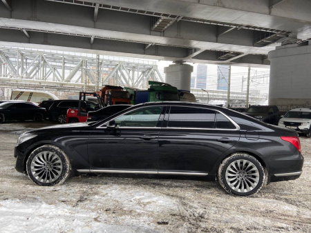 Genesis G90 Royal 5.0 T-GDI 8AT 4WD — Б/У, 2017 г.