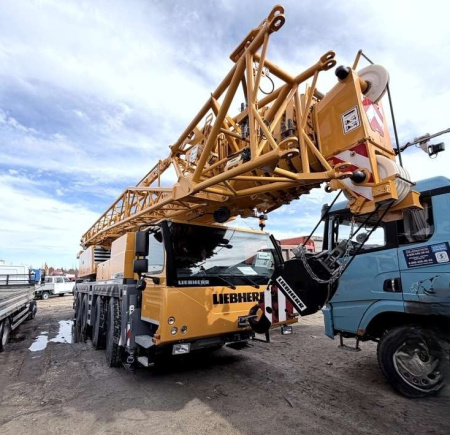 LIEBHERR LTM1100-42 — Б/У, 2020 г.