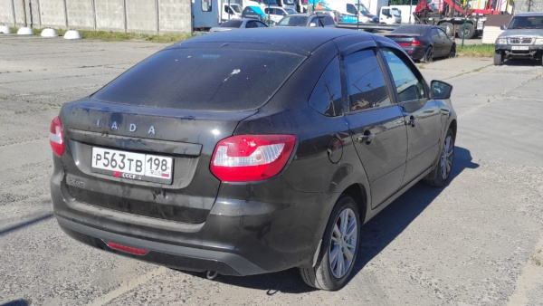 LADA GRANTA Лифтбек Comfort 22 1.6 90hp 5MT — Б/У, 2023 г.