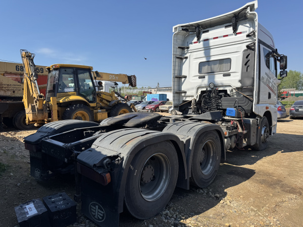 FAW CA4250P25K24T2E5 — Б/У, 2022 г.