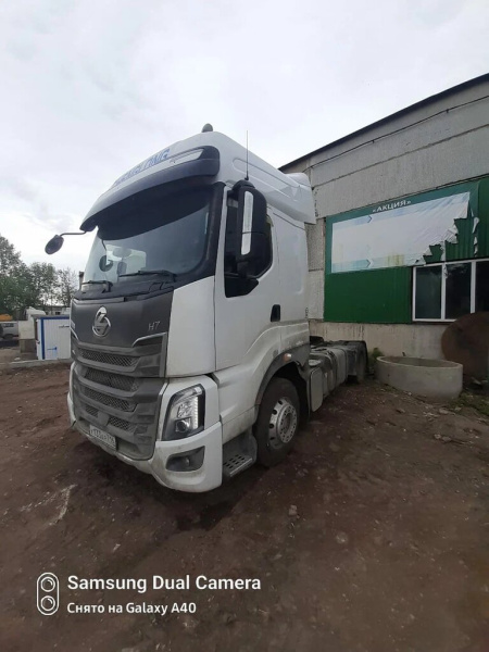 CHENGLONG H7 4x2 Седельный тягач LZ4181H7AB — Б/У, 2023 г.