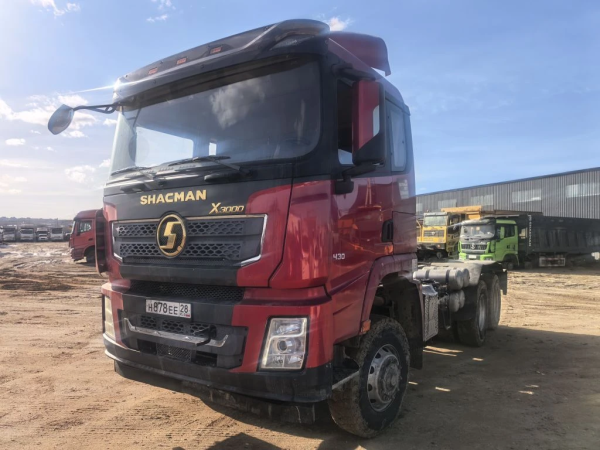 Shacman (Shaanxi) SX 6x6 Седельный тягач SX42586V385 — Б/У, 2022 г.