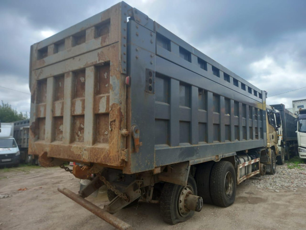 Shacman (Shaanxi) SX 8x4 Самосвал SX331863366 — Б/У, 2022 г.