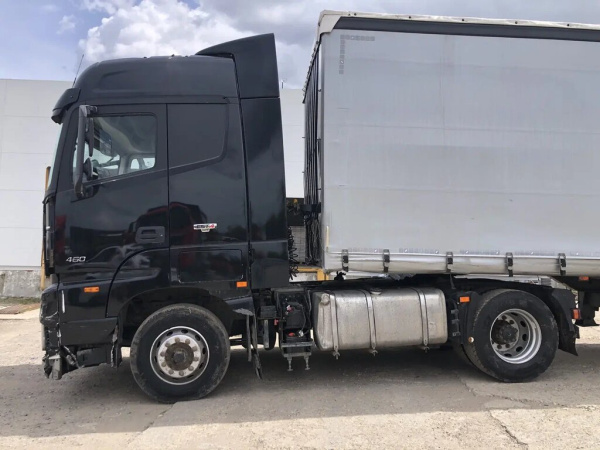 Foton AUMAN 4x2 Седельный тягач BJ4189SLFKA — Б/У, 2023 г.