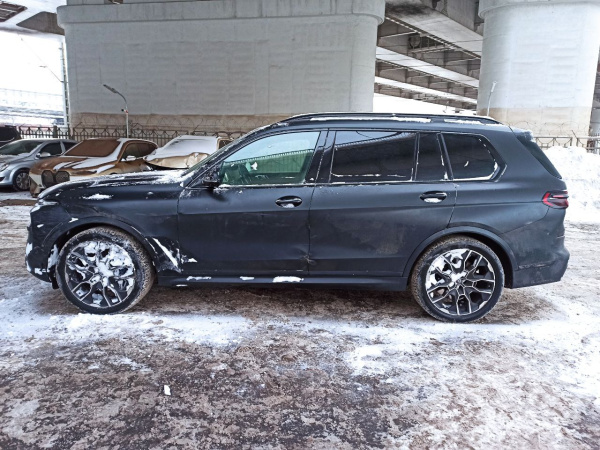 BMW X7 M60i xDrive M Sport Pro — Б/У, 2022 г.