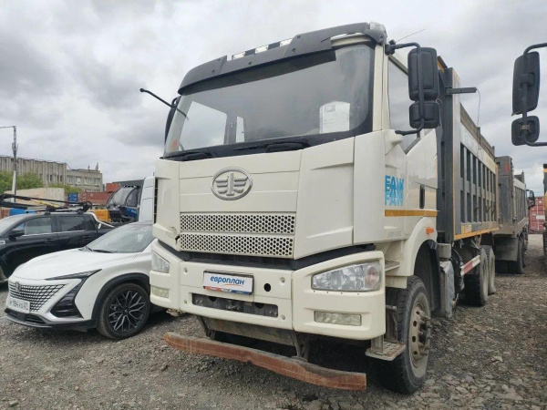 FAW (First Automotive Works) J6 CA3250P66K24T1E5 — Б/У, 2022 г. (Хабаровск, 116916 км)
