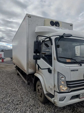 SDAC K12 4x2 Изотермический/рефрижератор YTQ5110XLCKJ471 — Б/У, 2023 г.