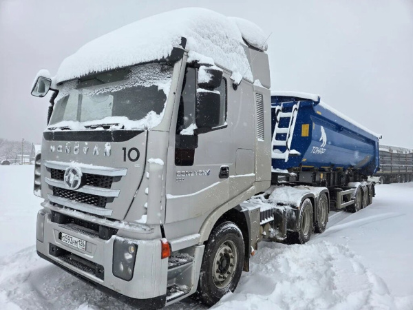 HONGYAN CQ 6x4 Седельный тягач CQ4256HTVG334 — Б/У, 2022 г.
