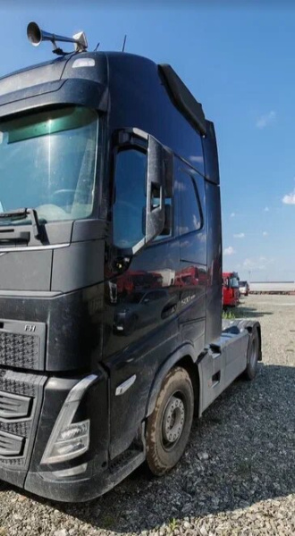 Volvo FH 4x2 Седельный тягач FH 42 T — Б/У, 2022 г.