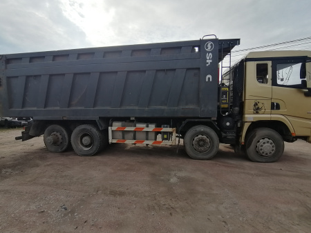 Shacman (Shaanxi) SX 8x4 Самосвал SX331864366C — Б/У, 2023 г.