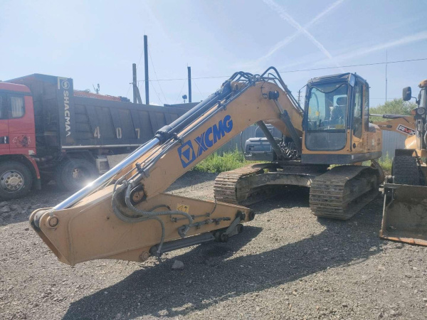 XCMG XE215C — Б/У, 2023 г. (Хабаровск, 1860 м/ч)