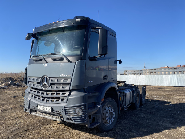 Mercedes-Benz AROCS 6x4 Седельный тягач 3348S AT — Б/У, 2019 г.