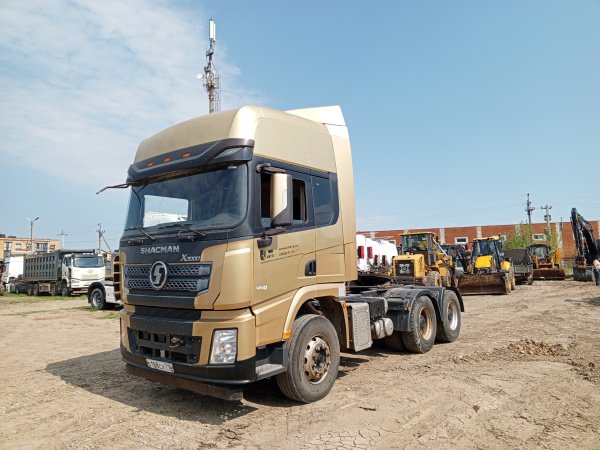 Shacman (Shaanxi) SX 6x4 Седельный тягач SX42584W324C — Б/У, 2022 г.